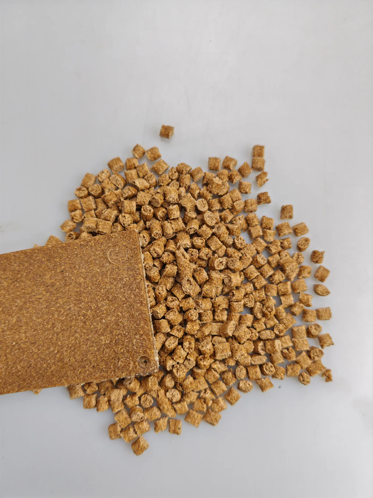 Rice Husk Fiber PP Masterbatch pellets and sample plaque
