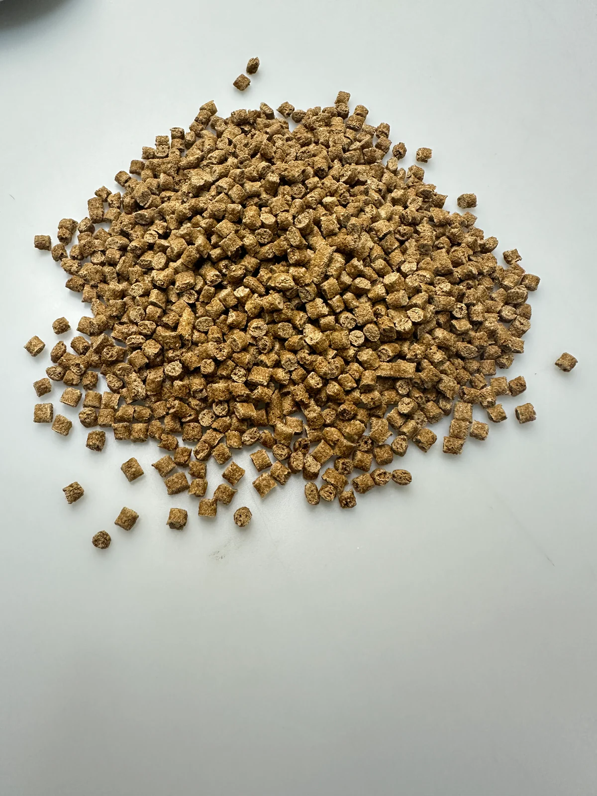 Rice husk fiber PP masterbatch pellets