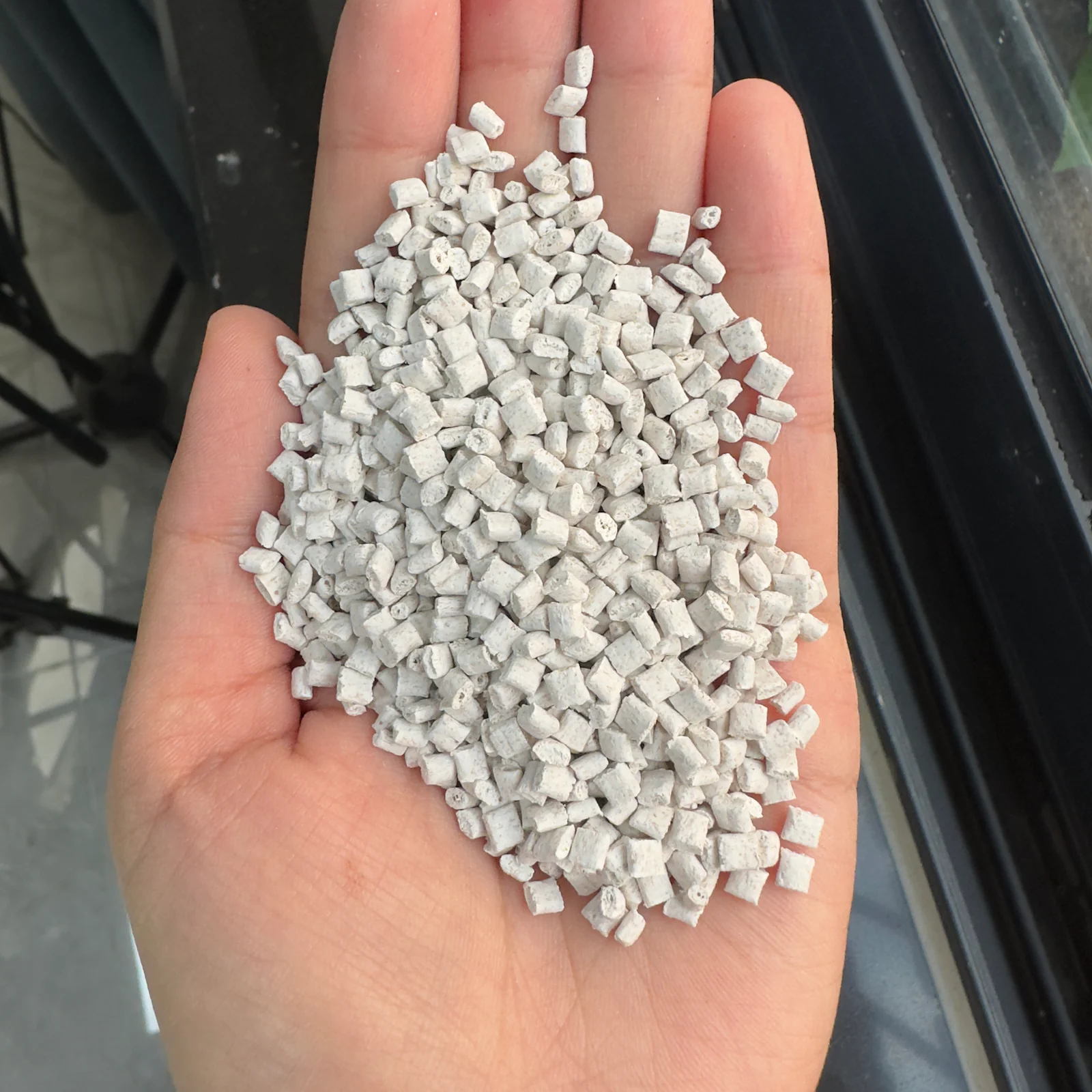 Wheat Straw Fiber PP Composite pellets and sample plaque